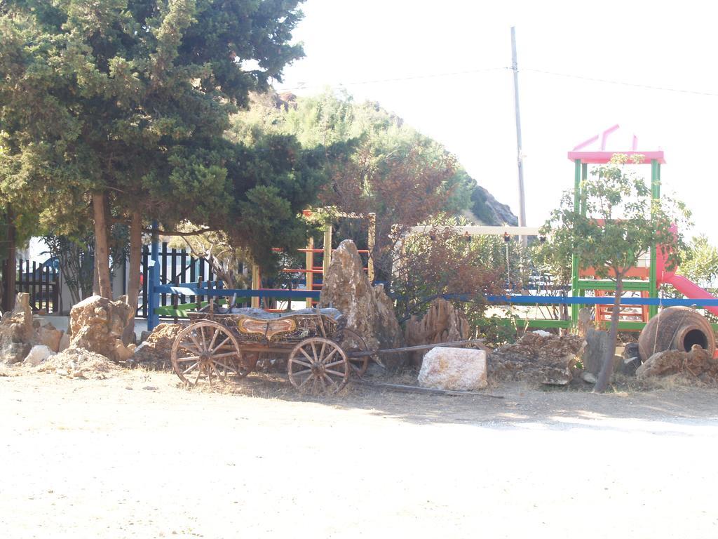 Pegasus Studios&Apartments Skyros Exterior foto